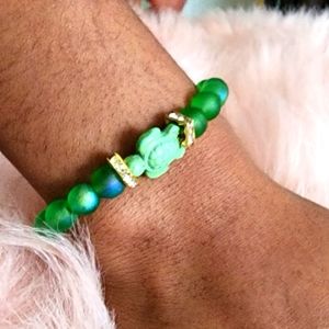 Little girl green turtle bracelet